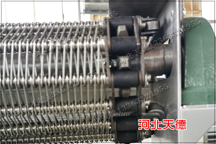 網(wǎng)帶輸送機(jī)
